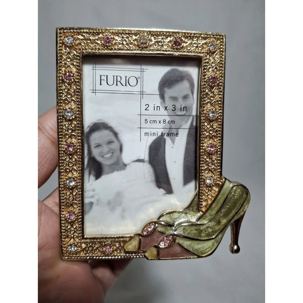 Vintage Furio Mini Picture Frame Gold Tone Rhinestones High Heels 2x3 inches - Picture 5 of 5